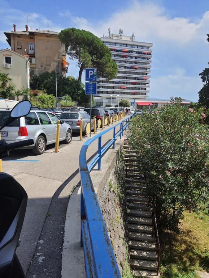 Family Apartment Center Opatija Exterior photo